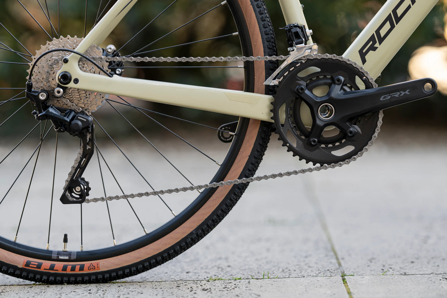 GRAVELRIDE 700 CRB - Matte Sand/Black