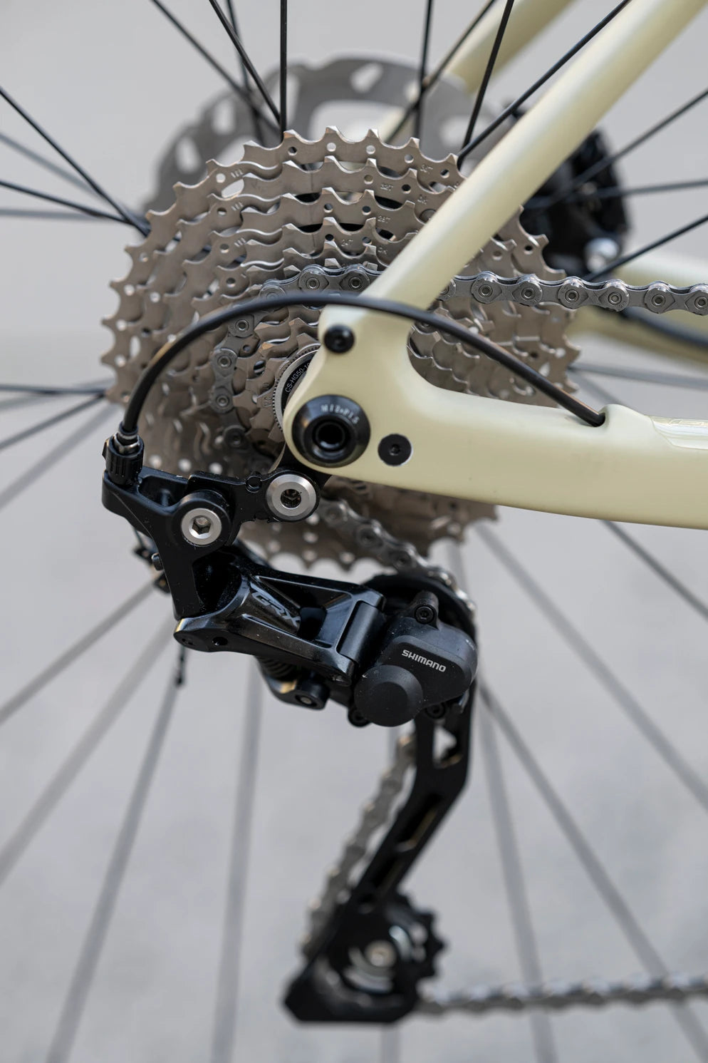 GRAVELRIDE 700 CRB - Matte Sand/Black