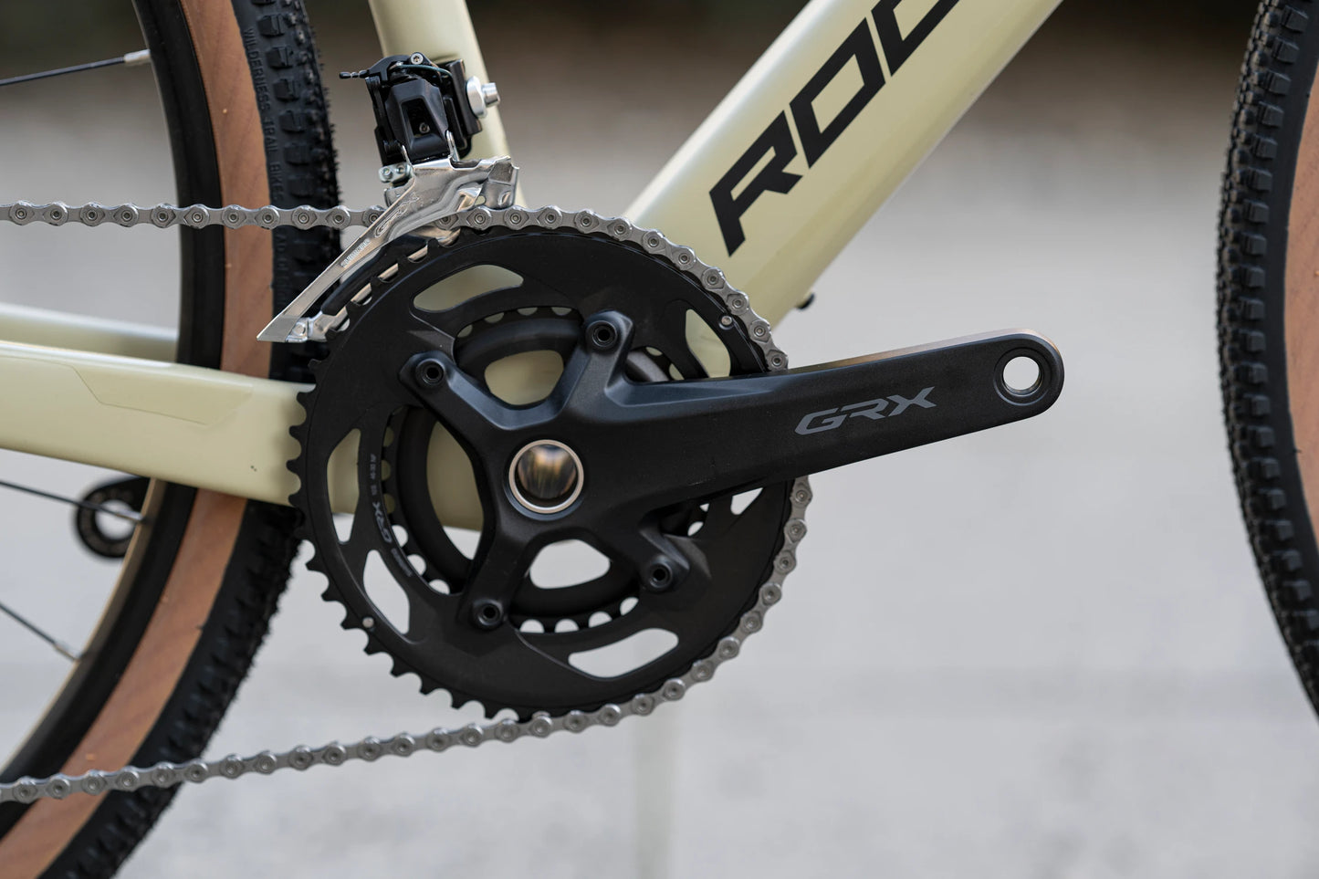 GRAVELRIDE 700 CRB - Matte Sand/Black