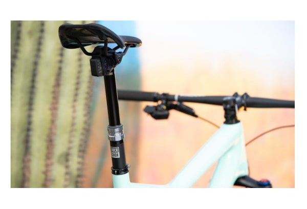 Tige de Selle Télescopique Rockshox Reverb AXS Sans Fil Avec Commande.