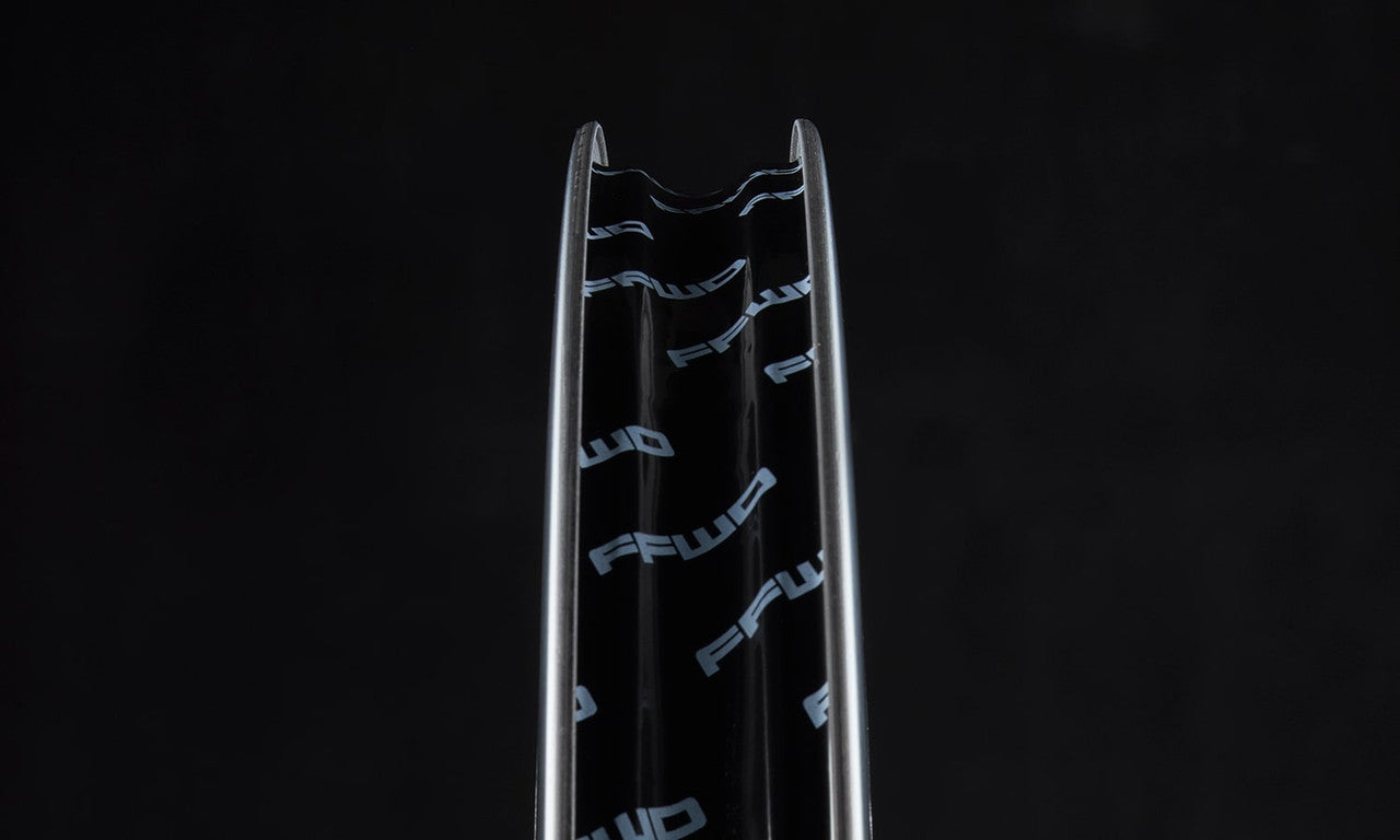 PAIRE DE ROUES RYOT 33 - TLR Disque - DT240 / Sram XDR ET Shimano HG New 2025