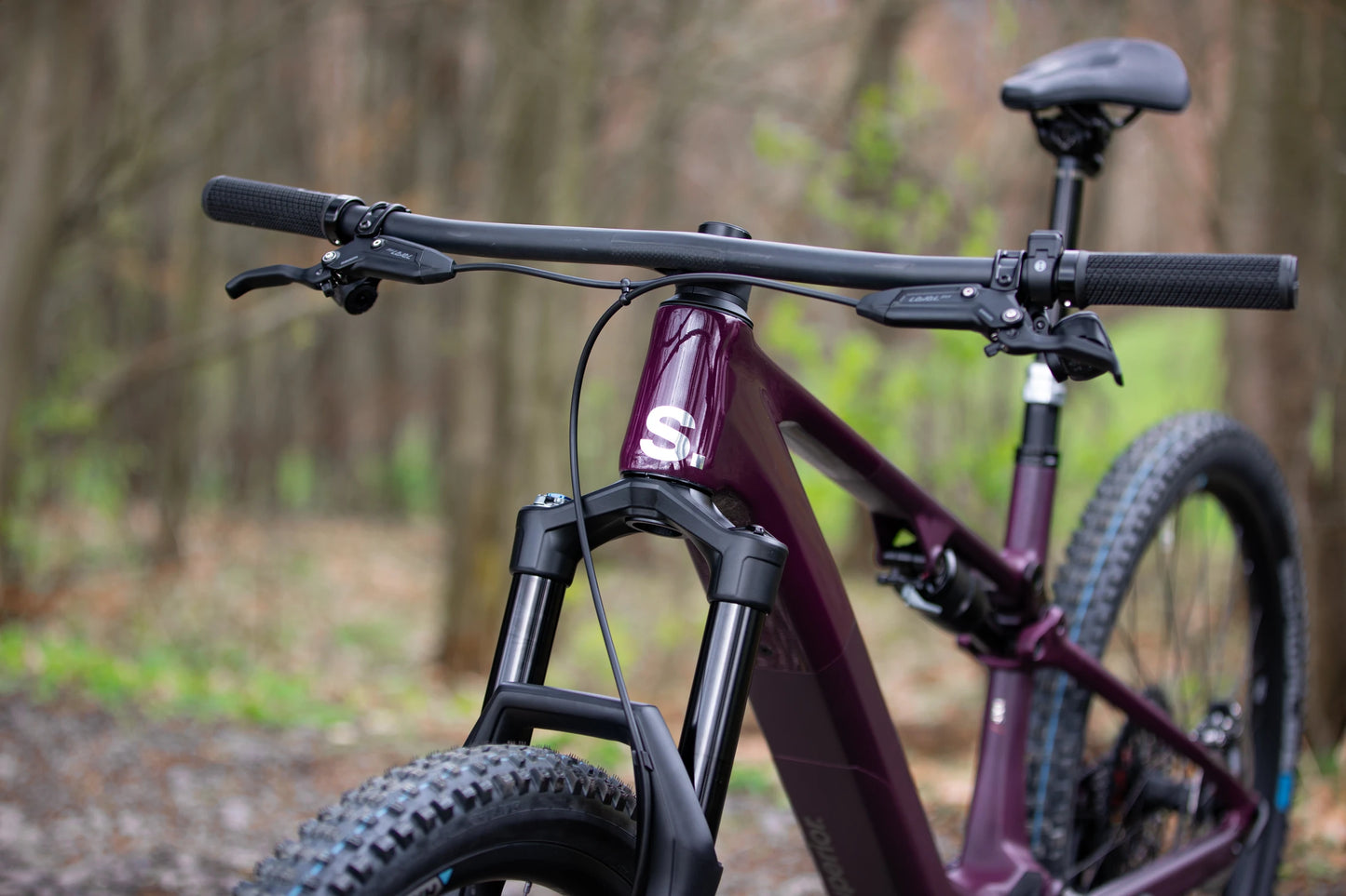 VTT Électrique Superior iXF 9.8 Matt Berry / Carbon 2025