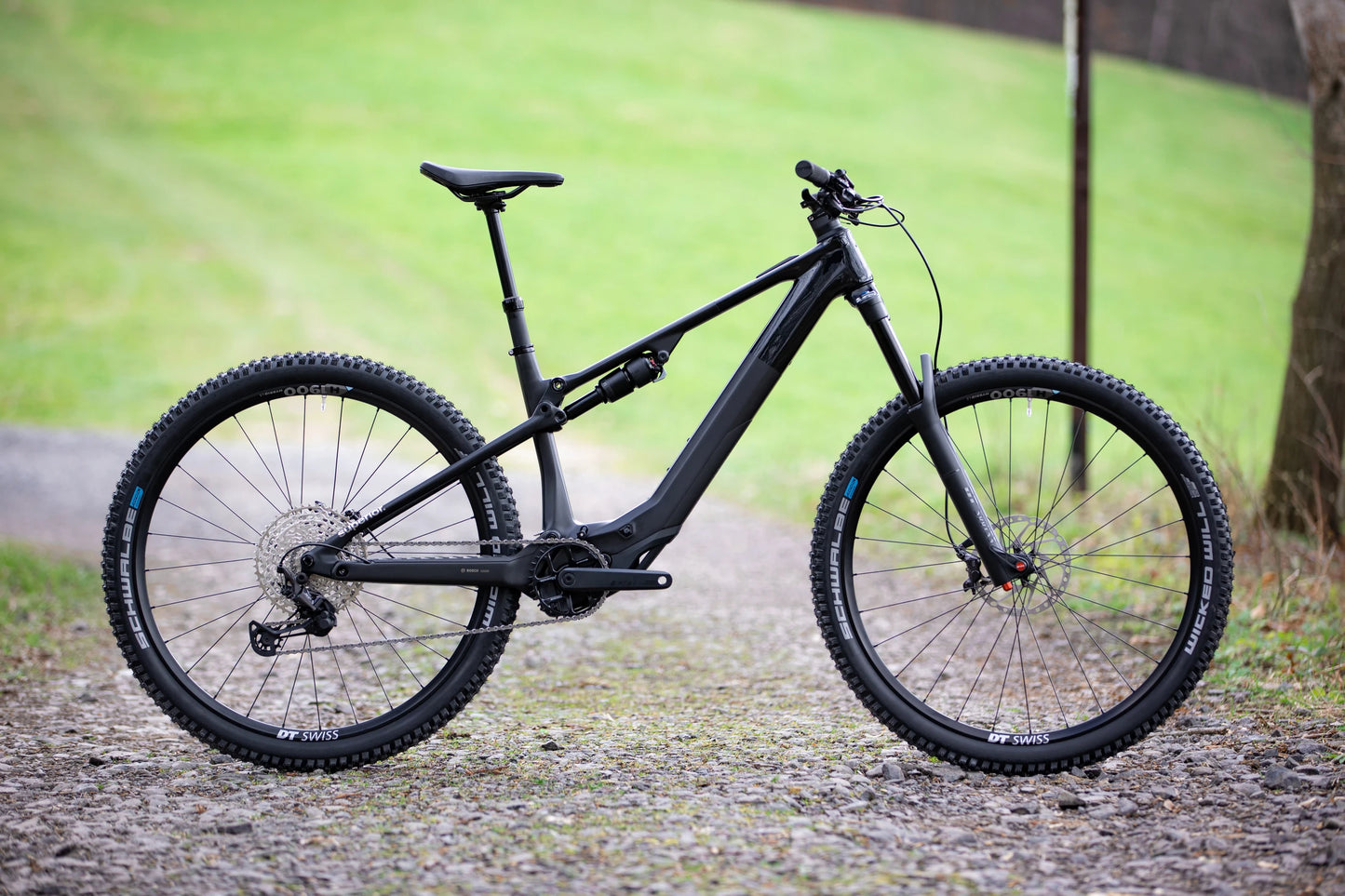 VTT Électrique Superior iXF 9.7 Noir Mat / Noir Gloss 2025