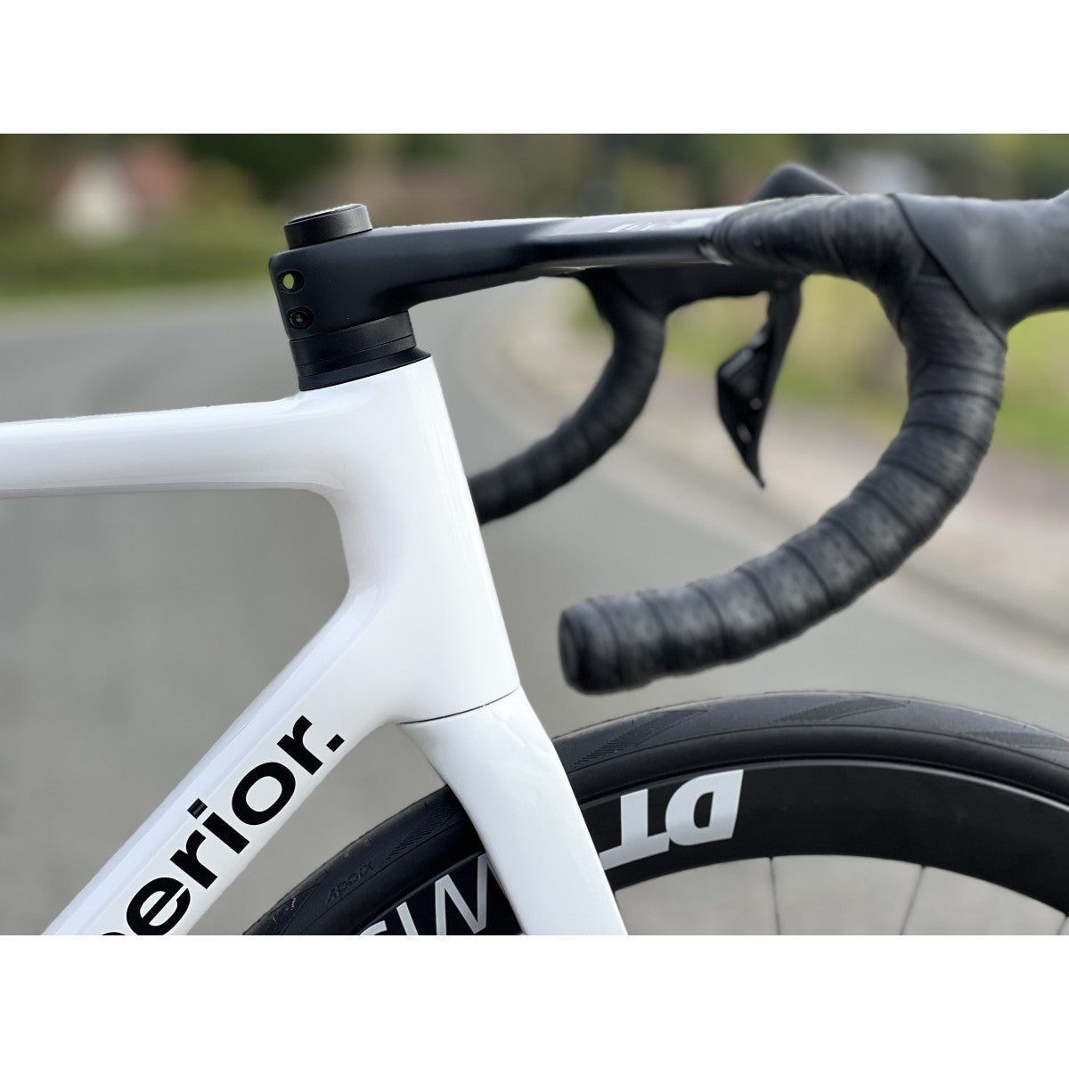 VÉLO DE ROUTE SUPERIOR RR 9.8 CARBON Matte Carbon/White 2025
