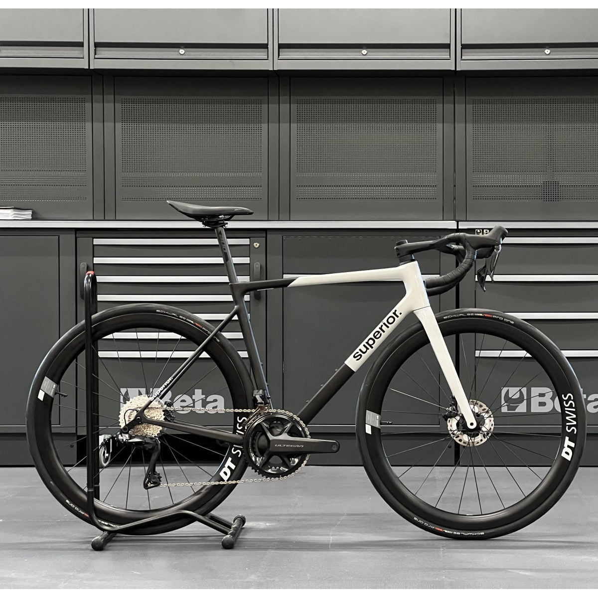 VÉLO DE ROUTE SUPERIOR RR 9.8 CARBON Matte Carbon/White 2025