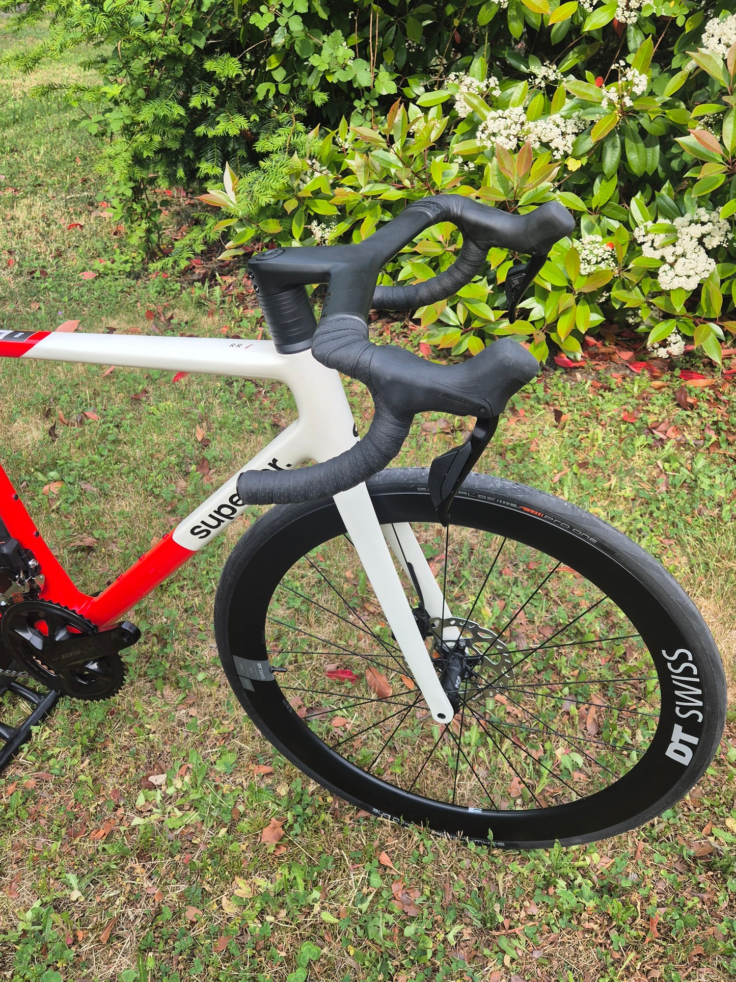VÉLO DE ROUTE SUPERIOR RR 9.6 CARBON Gloss Red / White 2025