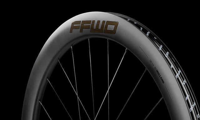 PAIRE DE ROUES RYOT 55 TLR Disque FFWD / Sram XDR ET Shimano HG  New 2025