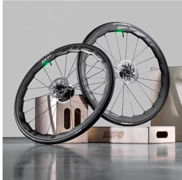 NEW  Paire de roues ZIPP 303 SW A1 XDR OU HG 12V 2025  système de pression pneumatique intégré !