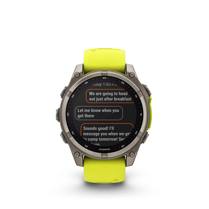 Montre GPS Garmin Fénix 8 Solar - 47 mm Sapphire Titane Carbon Gray DLC avec Bracelet en Silicone Jaune Graphite