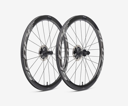 Paire de Roues SCOPE BLANC  RACE 57  DISC à Pneus (Center Lock)
