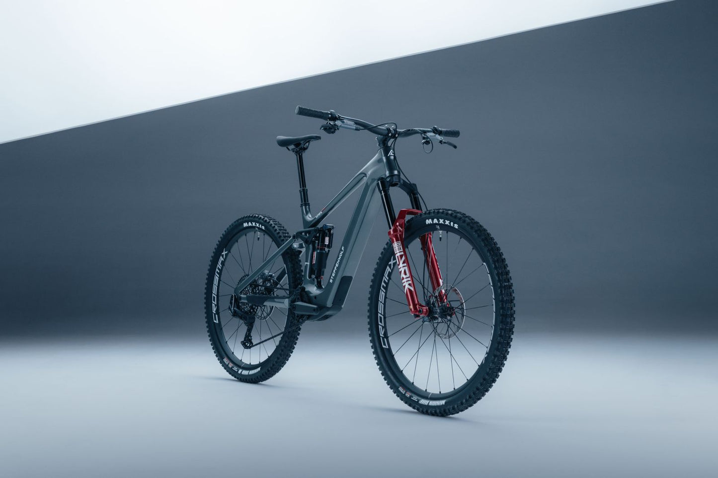 Steppenwolf Tundra 10.0 Titanium Grey — VTTAE All-Mountain Avinox M2S