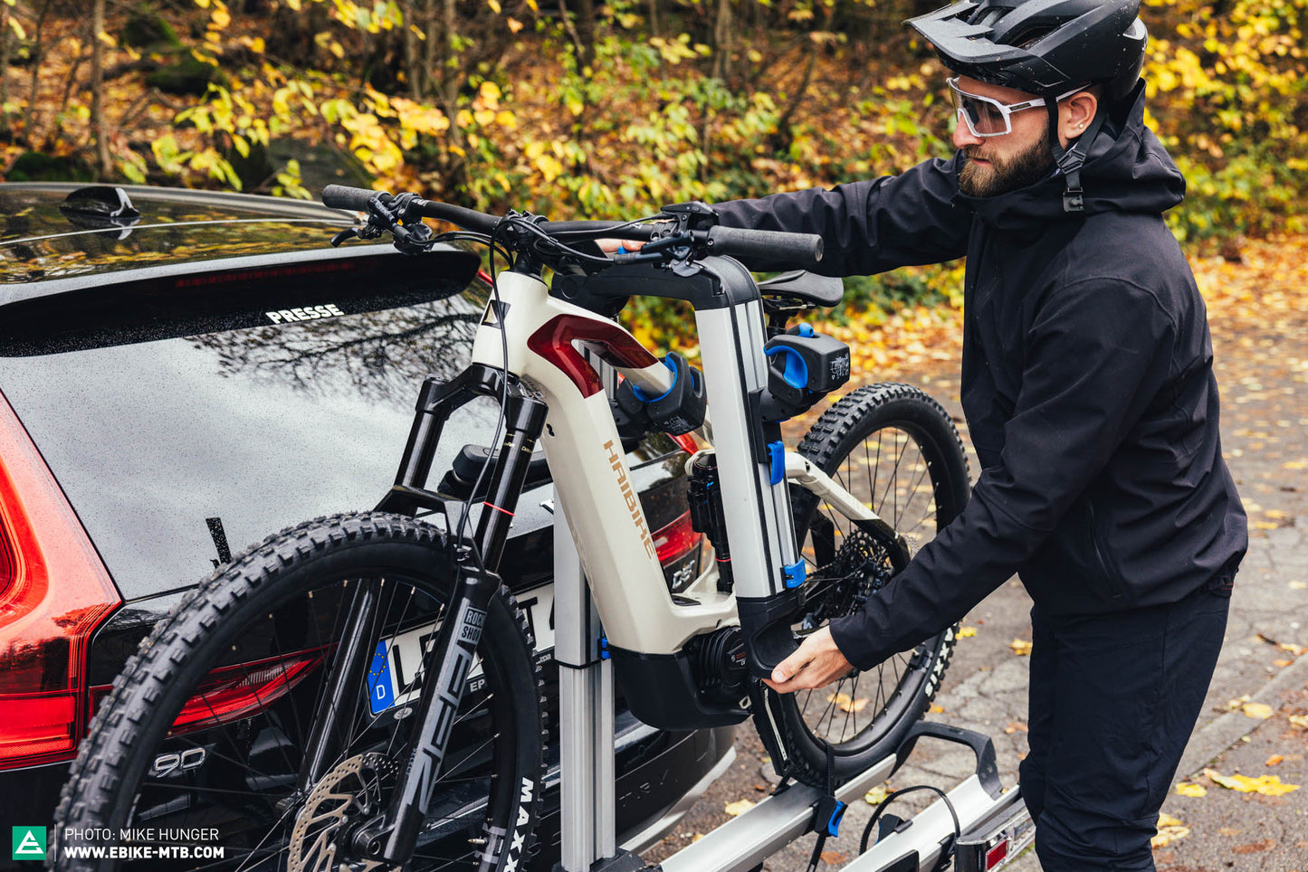 XLC VC-C08 PORTE-VÉLO ALMADA WORK-E PLIABLE POUR 2 E-BIKES AVEC ADAPTATEUR POUR CADRE