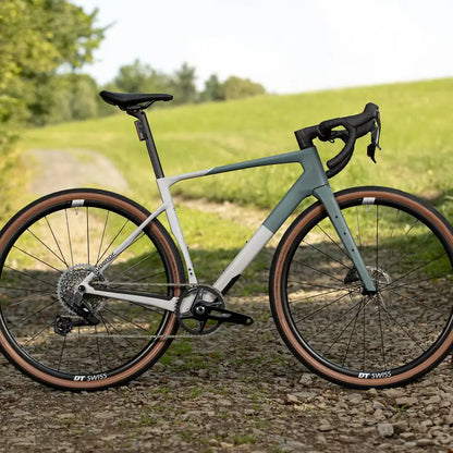 GRAVEL XR 9.5 GRA – Gravel Race Aventure SUPERIOR Carbone – RIVAL AXS XPLR 13s