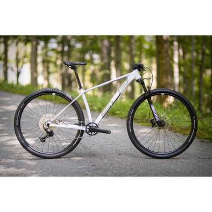 VTT Superior XP 909 Blanc Hologram